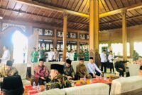 Wabup Tanah Bumbu, HM.Ruzli saat menjemput Menang RI
