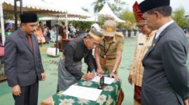 Penandatanganan MoU Kemenag Tanbu dengan Disdukcapil