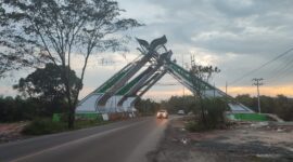 Gerbang Perbatasan Satu Kabupaten Tanah Bumbu