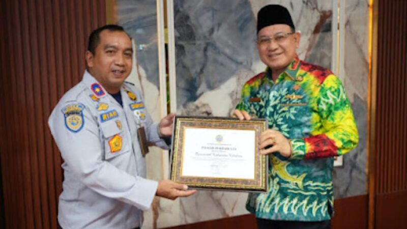 Peduli Keselamatan Berkendara Pemkab Kotabaru Raih Penghargaan