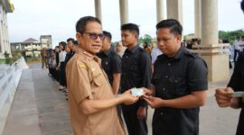 Sekretaris Daerah Kotabaru serahkan BPJS Ketenagakerjaan untuk THL