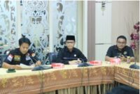 Komisi III DPRD Tanah Bumbu Rapat Kerja dengan Disnakertrans