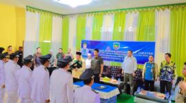 Seberangi Lautan H Sayed Jafar Kukuhkan Kades dan BPD Kelumpang Selatan