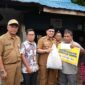 Bupati Kotabaru Serahkan Bantuan Dan Tinjau Lokasi Kebakaran Pasar Kemakmuran