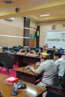 Rapat Kerja Gabungan Komisi DPRD Tanah Bumbu Sepakat Bahas Pemecahan Kelurahan Batulicin