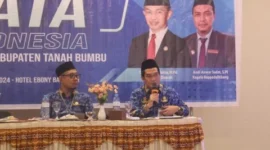 Kepala Diskominfosp Tanah Bumbu Al Husain Mardani, Presentasikan Laporan Penyelenggaraan Data SKPD di Forum SDI