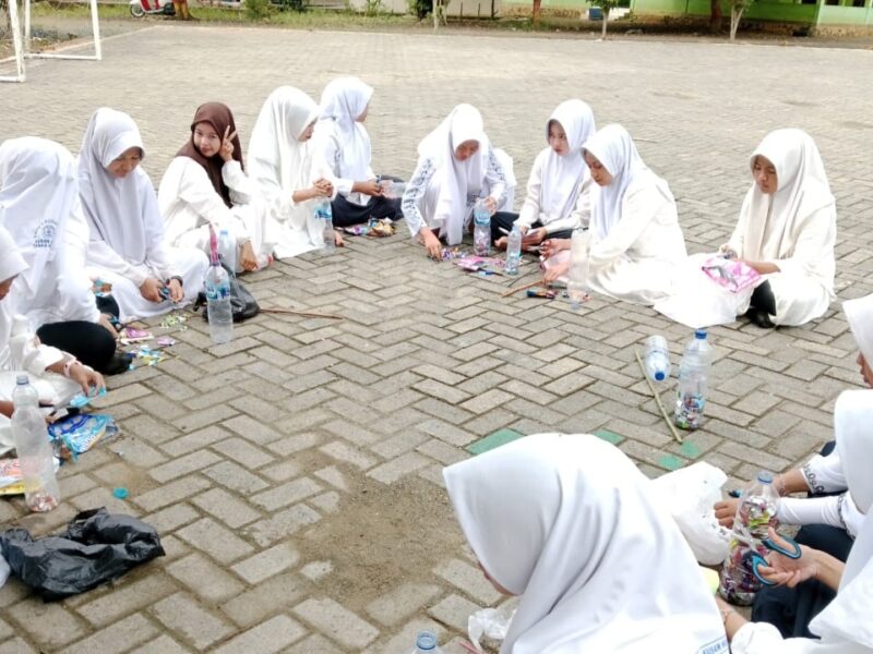 Inovasi Ramah Lingkungan di SMPN 2 Kusan Hulu Kabupaten Tanah Bumbu