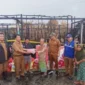 Penyerahan Bantuan untuk Korban Kebakaran di Jalan Pelita Tanah Bumbu