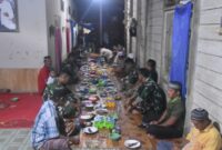 Buka Puasa Bersama Jalin Kedekatan Satgas TMMD ke-123 Dan Warga Talusi
