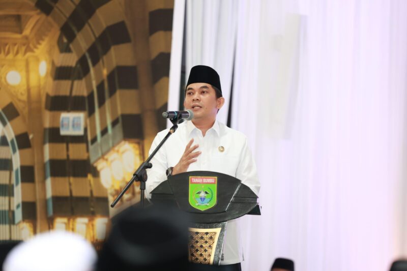 Silaturahmi Bupati Andi Rudi Latif dengan SKPD : Ajang Memperkuat Sinergi 