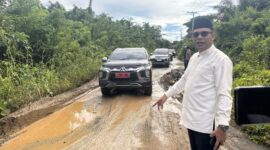 Wabup Kotabaru Tinjau Jalan Rusak di Kecamatan Sampanahan