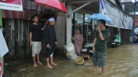 Arahan Bupati, Ini Aksi Wabup Bahsanudin Tinjau Lokasi Banjir di Simpang Empat Tanah Bumbu