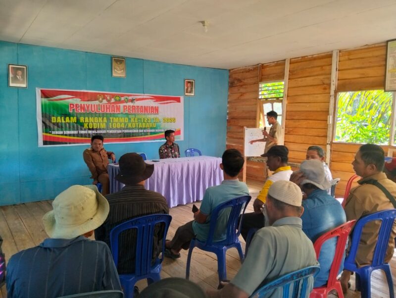 Satgas TMMD 123 Kodim 1004/Kotabaru Gelar Sosialisasi Pertanian untuk Warga Desa Talusi