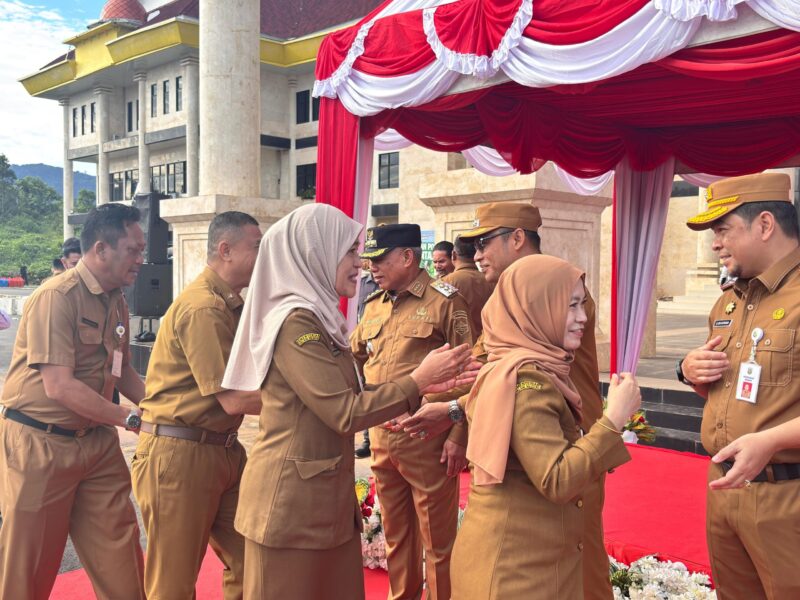 Pimpin Apel sekaligus Halal Bi Halal, Bupati Ingatkan ASN Disiplin Kerja