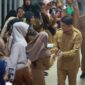 Pertemuan yang Mengharukan Bu Guru Sawiah dan Momen Berkesan Bersama Bupati Tanah Bumbu