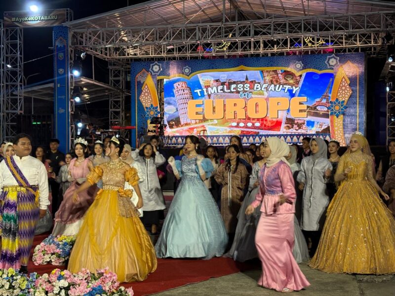 UKK Ke-4 Tata Busana SMKN 1 Kotabaru Usung Tema “Timeless Beauty in Europe”