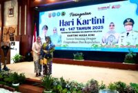 Ketua TP PKK Kotabaru Hadiri Peringatan Hari Kartini Tingkat Provinsi Kalimantan Selatan