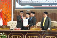 Pemkab Kotabaru Sampaikan Tiga Raperda dalam Rapat Paripurna DPRD