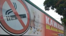 Bupati Kotabaru Tegas Berlakukan Kawasan Tanpa Rokok untuk Lindungi Kesehatan Publik/ANTARA