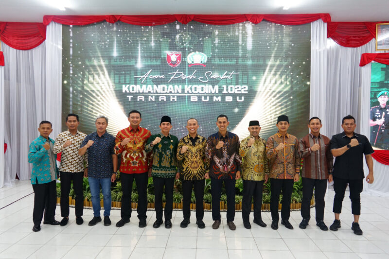 Bupati Andi Rudi Latif Hadiri Pisah Sambut Dandim 1022/Tnb: Wujud Sinergi TNI dan Pemerintah Daerah