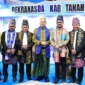 Wakil Ketua I DPRD Tanah Bumbu Hadiri Pembukaan Pesona Budaya Mappanre Ri Tasi’e dan Expo Tanah Bumbu 2025