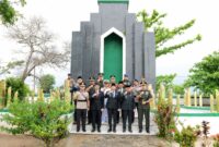 Wakil Ketua DPRD Tanah Bumbu Hadiri Peringatan HUT ke-76 Proklamasi Gubernur Tentara ALRI Divisi 4 di Pagatan