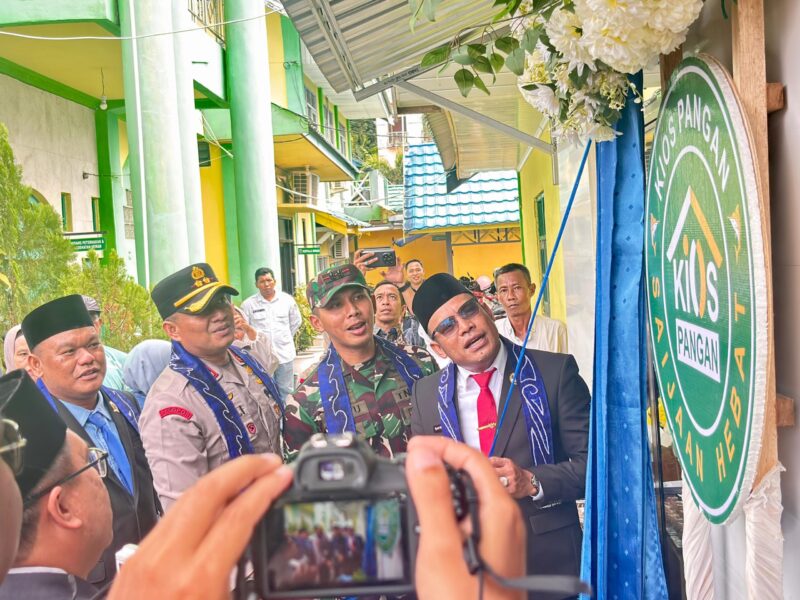 Pemkab Kotabaru Buka Kios Pangan Saijaan Hebat, Kendalikan Harga dan Jaga Stok Bahan Pokok