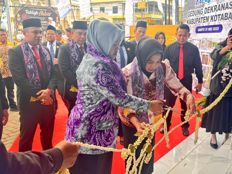 Dorong Produk Lokal Tembus Pasar Luas, Ketua PKK Kotabaru Resmikan Gedung Dekranasda
