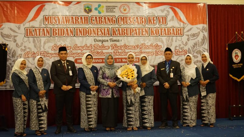 Bupati Kotabaru: Bidan Garda Terdepan Tingkatkan Kesehatan Ibu dan Anak