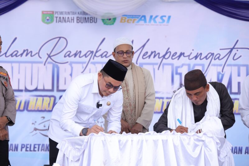 BerAKSI untuk Pendidikan: Bupati Andi Rudi Latif Teken MoU Beasiswa Santri di Ponpes Al-Istiqamah Tanbu