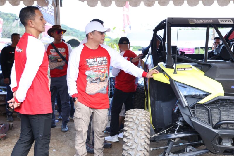 Bupati Andi Rudi Latif Buka Tanah Bumbu Adventure Offroad Non Winch Individual Tahun 2025