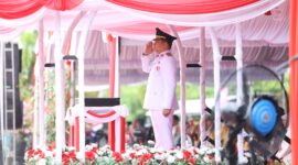 Bupati Andi Rudi Latif Inspektur Upacara HUT ke-80 RI di Tanah Bumbu