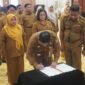 Bupati H. Muhammad Rusli Lantik Pejabat Administrator dan Pengawas Di Lingkungan Pemkab Kotabaru