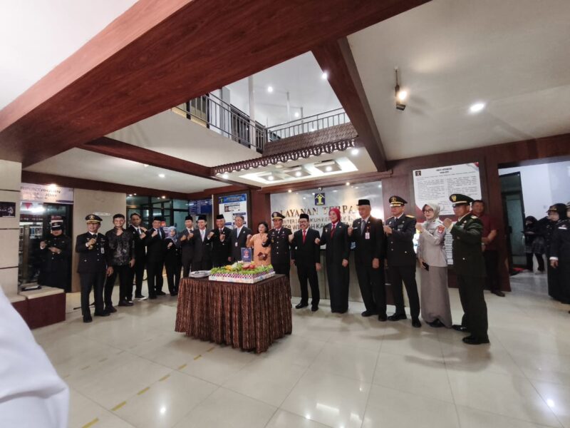 Pemkab Kotabaru Raih Penghargaan Kemenkum Kalsel pada Hari Pengayoman ke-80