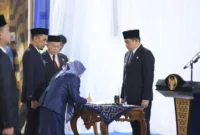 Pemkab Tanah Bumbu Miliki Sekda Baru, Yulian Herawati Resmi Dilantik Bupati