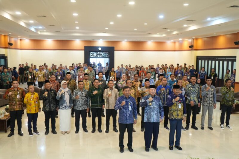 Pemkab Kotabaru Hadiri Penandatanganan Komitmen Penyelesaian TLRHP BPK Semester II 2025