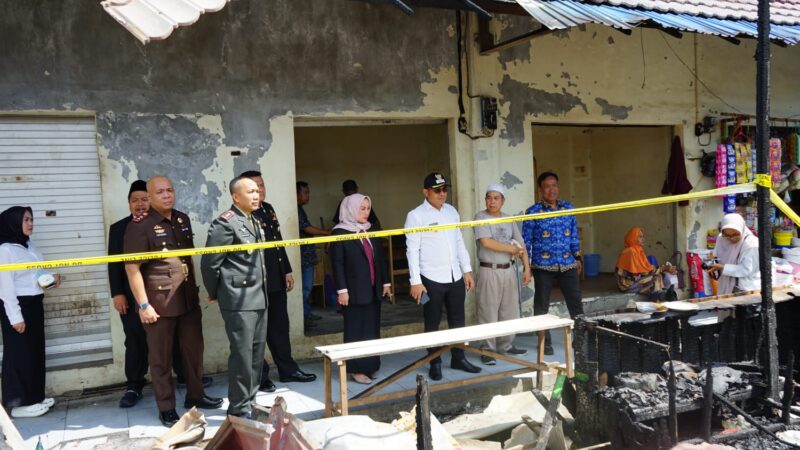 Pemkab Kotabaru Bergerak Cepat Tinjau Pasar Kemakmuran Pasca Kebakaran, 205 Kios Ludes