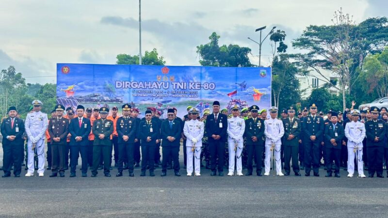 HUT ke-80 TNI di Kotabaru: Panglima Ingatkan Prajurit Jaga Sinergi dan Hindari Provokasi