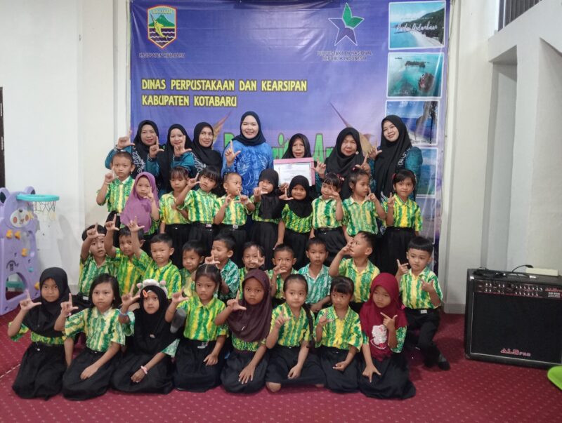 Anak-Anak TK Antusias Ikuti Kelas Literasi dan Bercerita di Perpustakaan Daerah Kotabaru