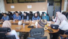 Evaluasi PK2D di Desa Sampanahan Dorong Sinergi Lintas Sektor Menuju Keluarga Berkualitas