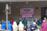 Ketua TP PKK Kotabaru Anjangsana ke Bank Sampah dan Panti Asuhan Peringati Hari Ibu ke-97