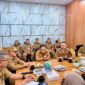 Kunjungi Gedung Abdi Negara, Bupati Kotabaru Perkuat Sinergi SKPD Menuju Pembangunan Berkelanjutan
