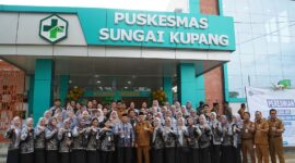 Tingkatkan Layanan Kesehatan Masyarakat ,Bupati Kotabaru Resmikan Lima Buah Puskesmas