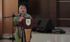 Sri Mawarni: Guru dan Pegiat Literasi Kunci Membangun Masyarakat Melek Informasi
